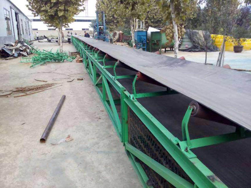 皮帶輸送機(jī) 皮帶輸送機(jī)