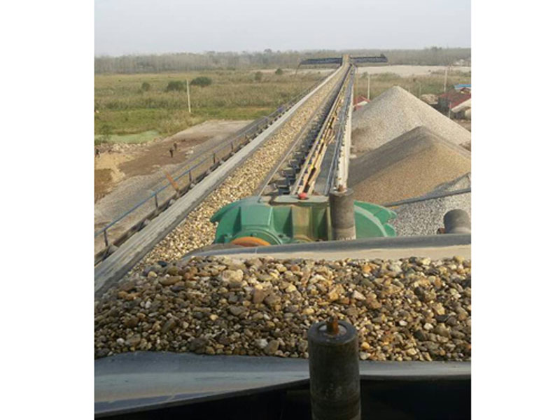 碼頭帶式輸送機 碼頭帶式輸送機