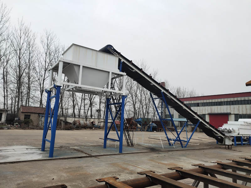 礦用皮帶輸送機(jī) 礦用皮帶輸送機(jī)