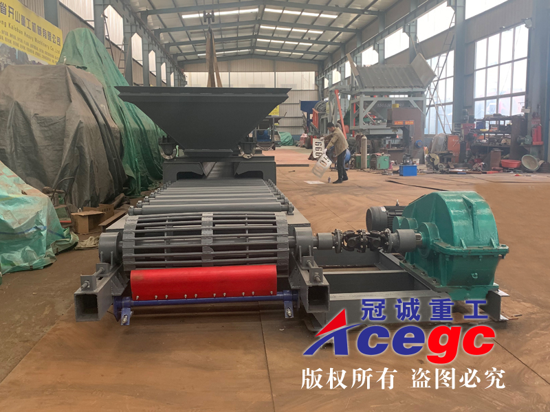 鏈板皮帶輸送機(jī) 鏈板皮帶輸送機(jī)