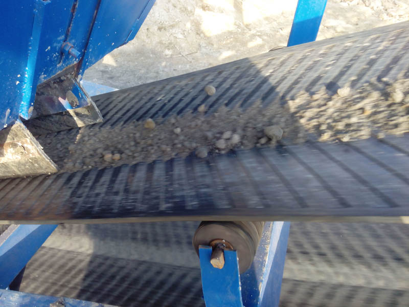 砂石料帶式輸送機(jī) 砂石料帶式輸送機(jī)